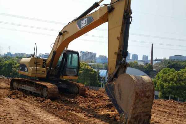 湖北出售转让二手6000小时2011年卡特彼勒320D挖掘机