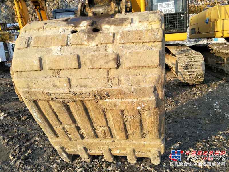贵州出售转让二手6900小时2011年柳工CLG922D挖掘机