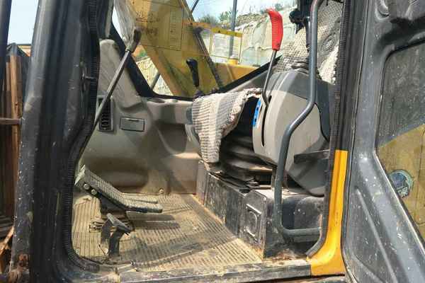 贵州出售转让二手5199小时2011年山重建机JCM908C挖掘机