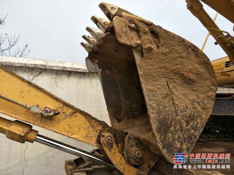 河南出售转让二手4500小时2013年柳工CLG915D挖掘机