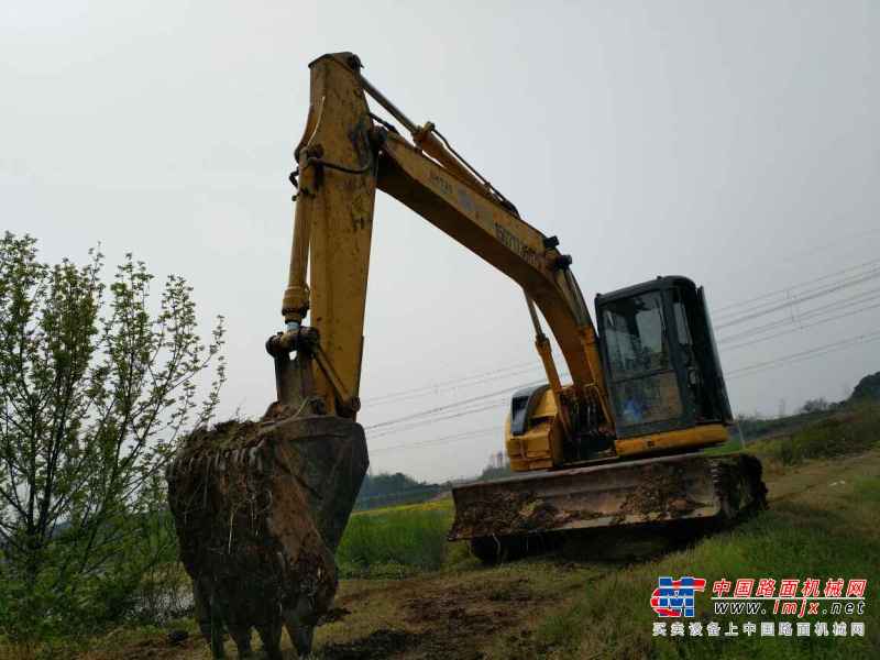 湖北出售转让二手10000小时2003年住友SH135XU挖掘机