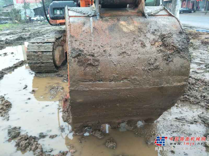 江西出售转让二手6755小时2012年日立ZX120挖掘机