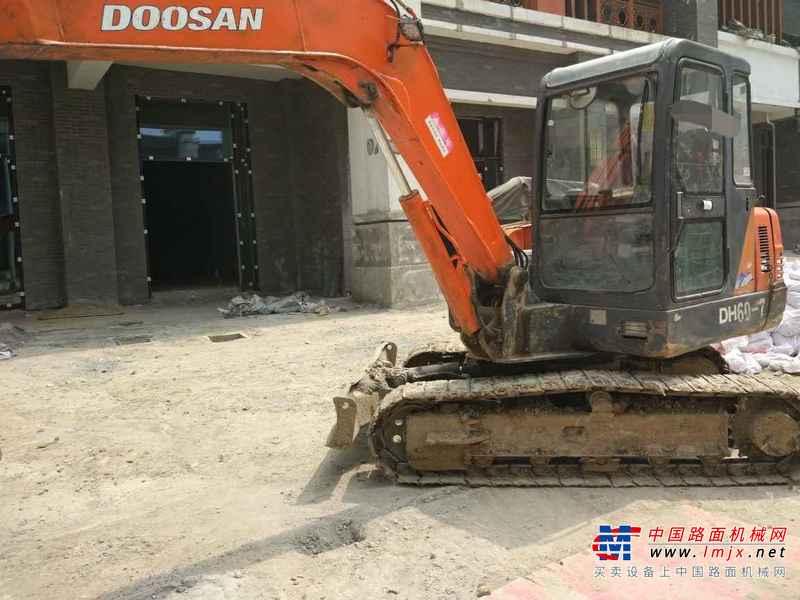 安徽出售转让二手8325小时2010年日立ZX55挖掘机