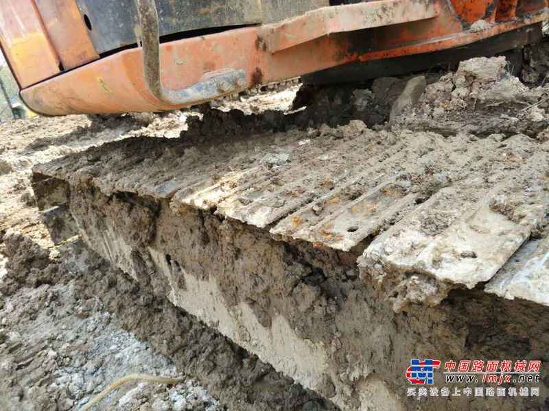 安徽出售转让二手8400小时2010年日立ZX70挖掘机