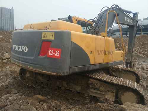 贵州出售转让二手8000小时2010年沃尔沃EC240BLC挖掘机