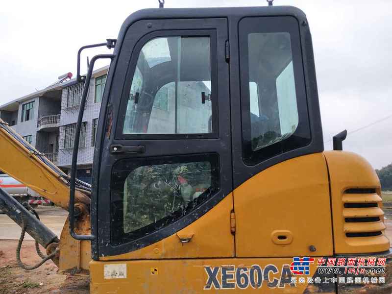 江西出售转让二手5000小时2014年徐工XE60CA挖掘机