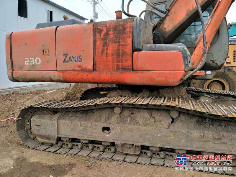 云南出售转让二手9560小时2009年日立ZX230挖掘机