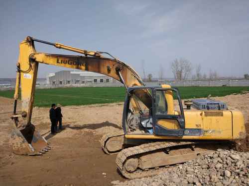 陕西出售转让二手8000小时2010年柳工CLG225C挖掘机