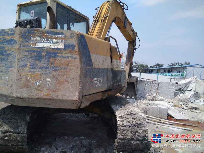 广东出售转让二手18000小时2003年小松PC60挖掘机