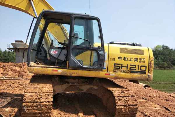 江西出售转让二手9000小时2007年住友SH210挖掘机