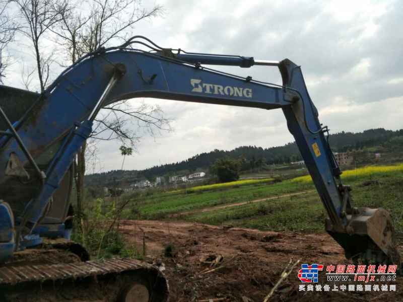 四川出售转让二手5956小时2013年山重建机GC138挖掘机