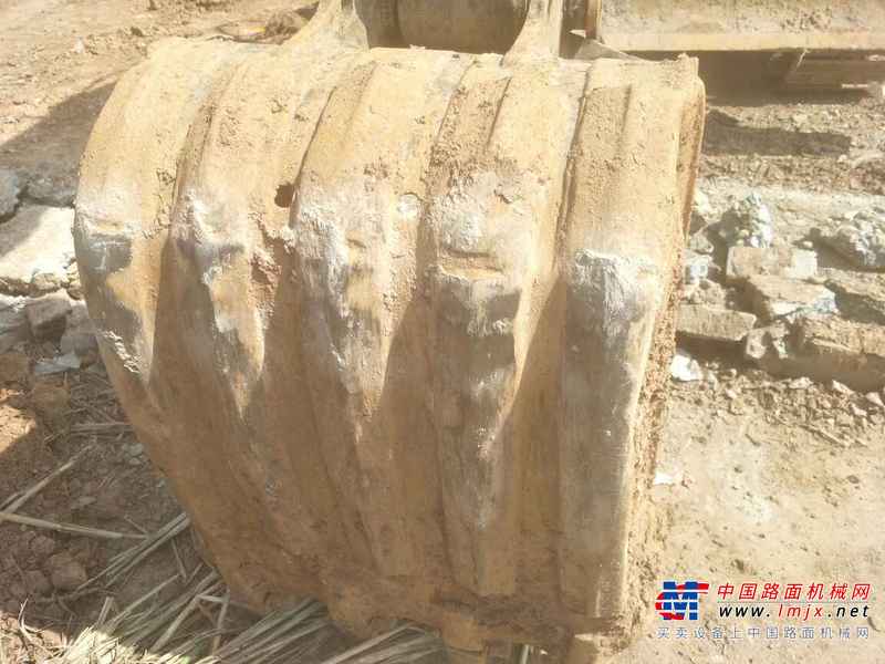 四川出售转让二手4873小时2013年现代R80挖掘机