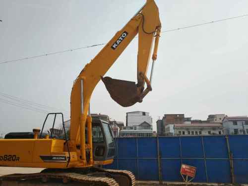 江西出售转让二手3800小时2013年加藤HD820R挖掘机