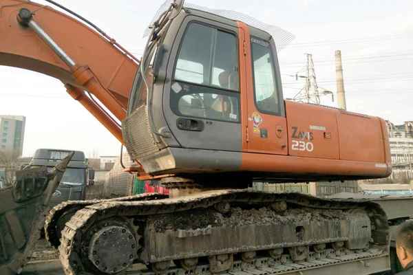 吉林出售转让二手14000小时2006年日立ZX230挖掘机