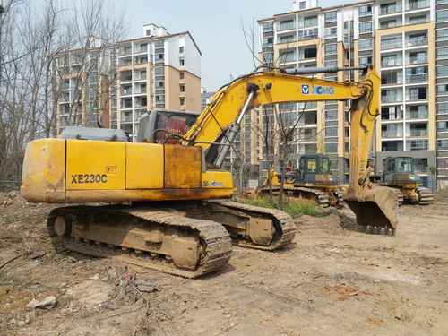 安徽出售转让二手8400小时2011年徐工XE210挖掘机