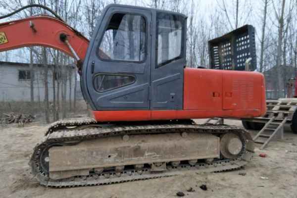 河南出售转让二手5000小时2010年恒特重工HT120B挖掘机