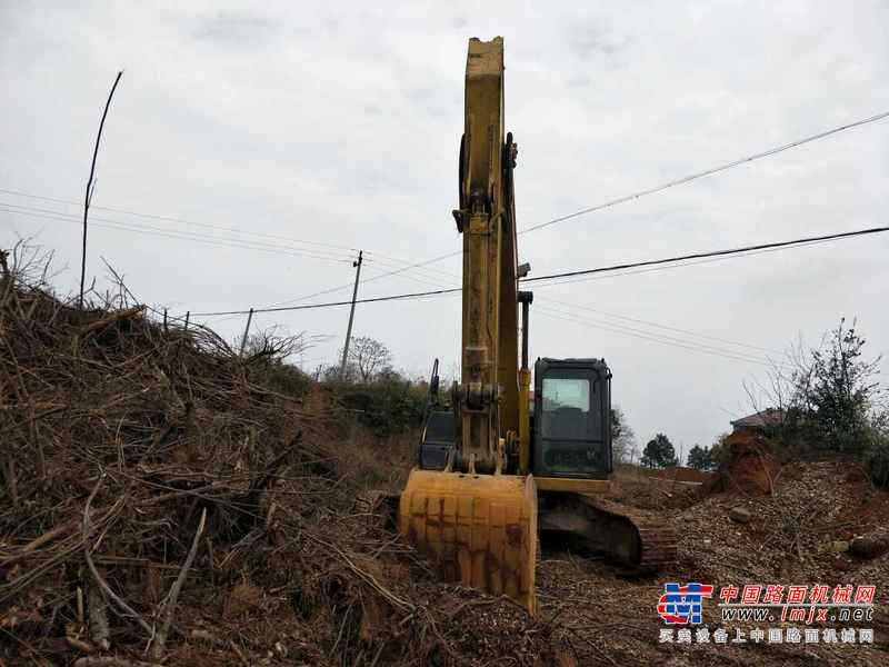 江西出售转让二手6500小时2011年住友SH210LC挖掘机