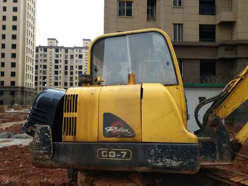 江西出售转让二手9000小时2009年现代R60挖掘机