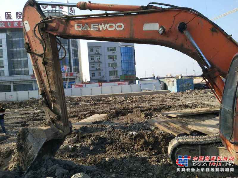 江苏出售转让二手16000小时2004年大宇DH220LC挖掘机