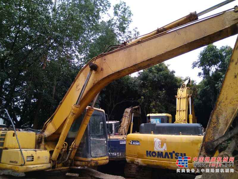 广东出售转让二手18000小时2003年小松PC200挖掘机