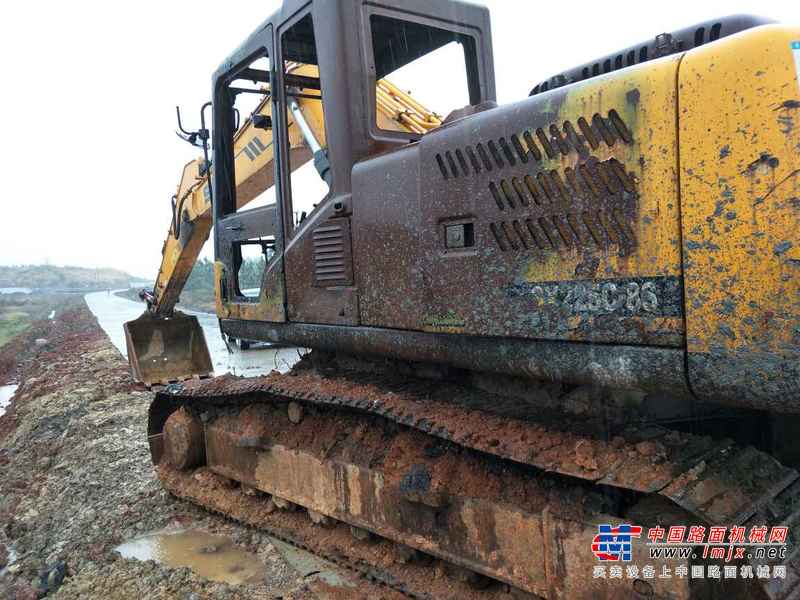 江西出售转让二手5000小时2011年三一重工SY215C挖掘机
