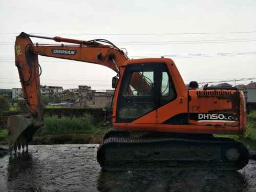 江西出售转让二手7000小时2010年斗山DH150LC挖掘机