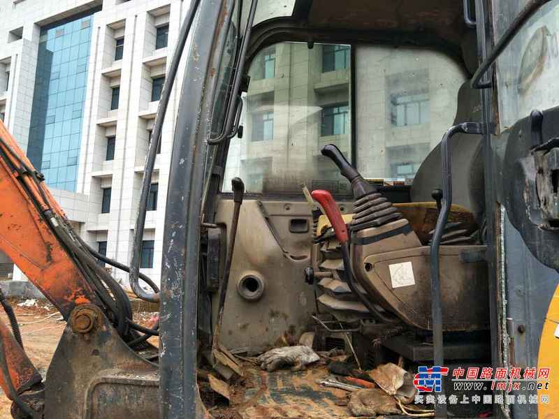 江西出售转让二手10000小时2010年斗山DH60挖掘机