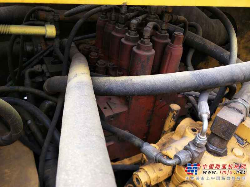 辽宁出售转让二手10000小时2007年现代轮挖R210W挖掘机