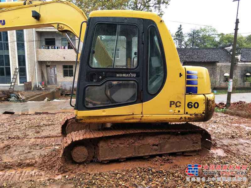 江西出售转让二手6500小时2011年小松PC60挖掘机