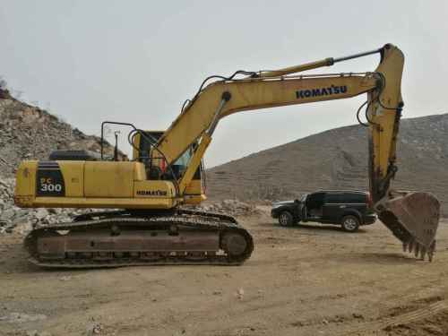 山东出售转让二手7261小时2010年小松PC220挖掘机