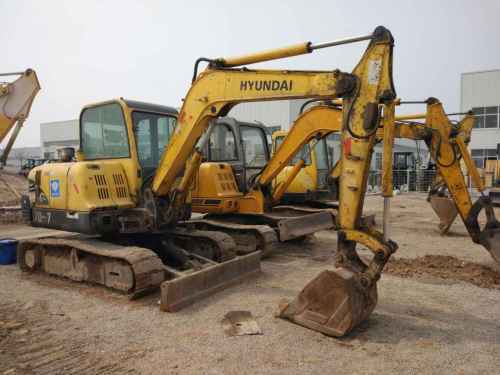 山东出售转让二手8500小时2008年现代R60挖掘机