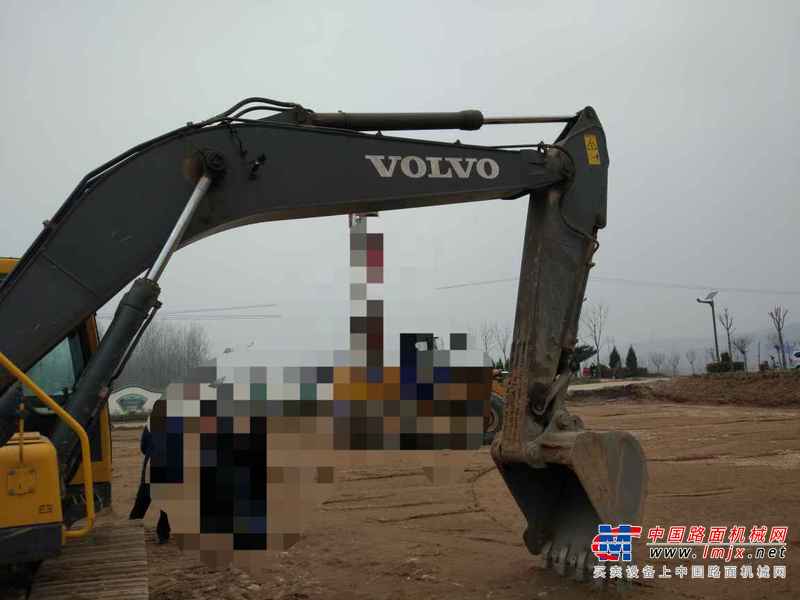 陕西出售转让二手10000小时2009年沃尔沃EC210B挖掘机