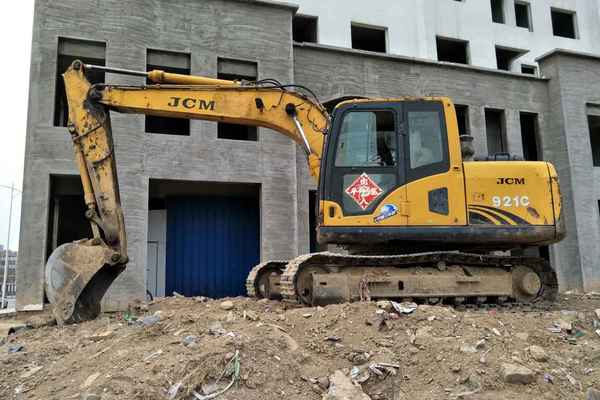 河南出售转让二手5600小时2011年山重建机JCM913D挖掘机