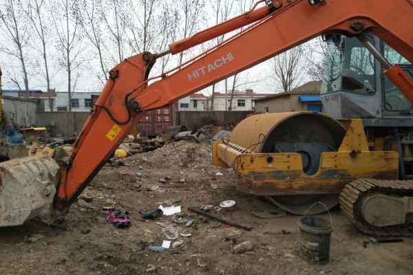 江苏出售转让二手8000小时2012年日立ZX70挖掘机