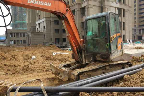 安徽出售转让二手8569小时2011年斗山DH60挖掘机
