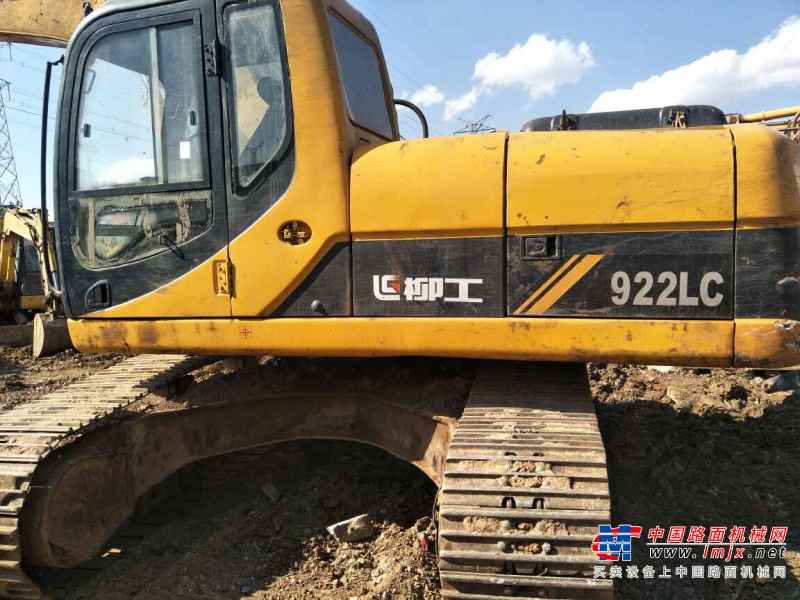 云南出售转让二手8932小时2009年柳工CLG225C挖掘机