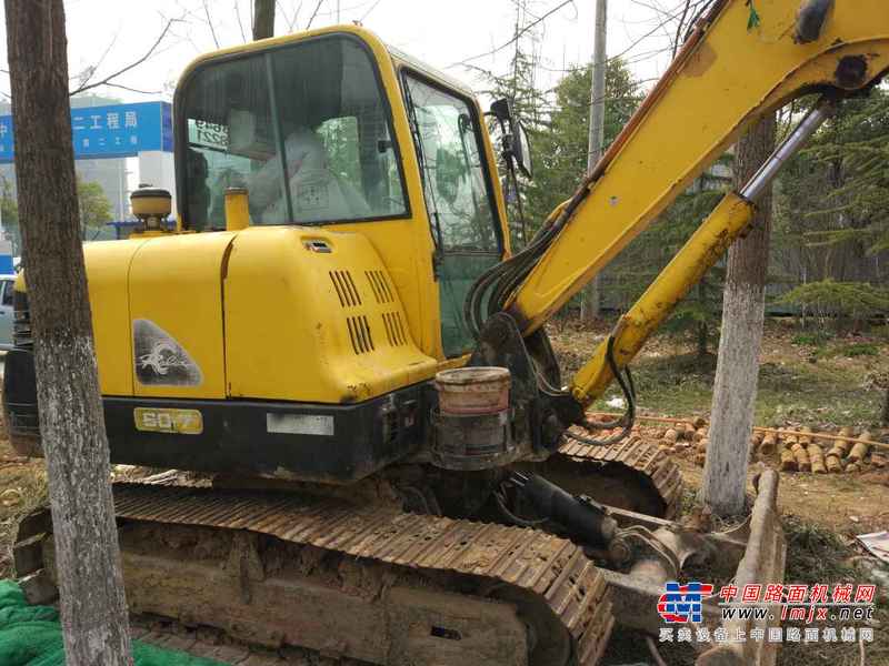 安徽出售转让二手15689小时2009年现代R60挖掘机