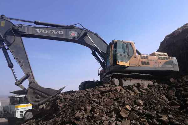 山西出售转让二手18000小时2012年沃尔沃EC460BLC挖掘机