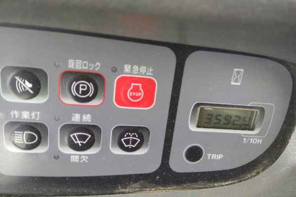 山东出售转让二手4000小时2005年住友SH200A3挖掘机
