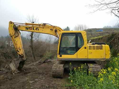 湖北出售转让二手2800小时2012年临工LG6150挖掘机