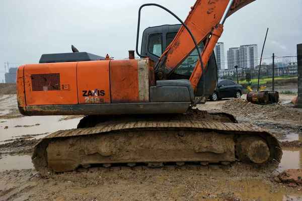 江西出售转让二手7000小时2010年日立ZX200挖掘机