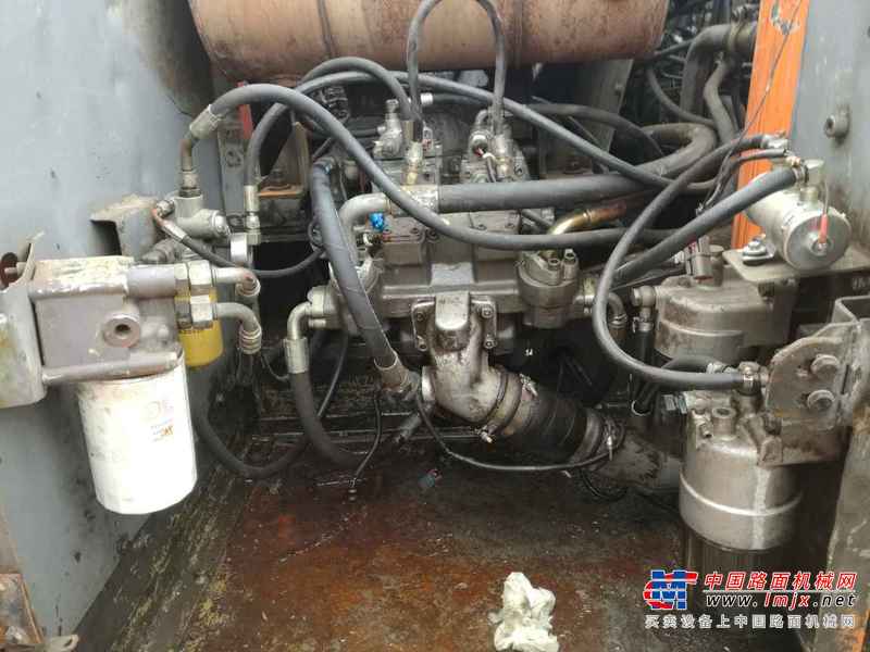 贵州出售转让二手8950小时2009年日立ZX270挖掘机