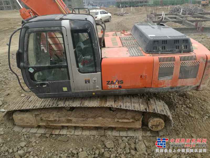 贵州出售转让二手7800小时2013年日立ZX330挖掘机