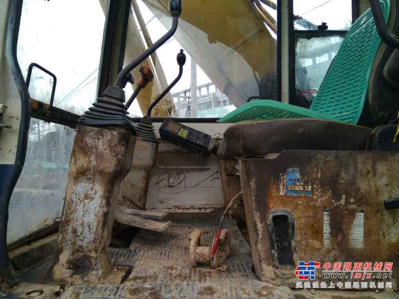 广东出售转让二手18000小时2003年小松PC200挖掘机