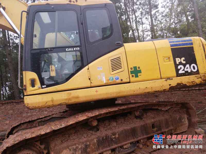 江西出售转让二手8900小时2007年小松PC200挖掘机