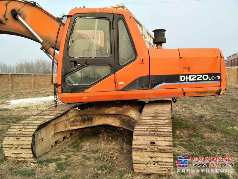 河南出售转让二手12000小时2005年大宇DH220LC挖掘机