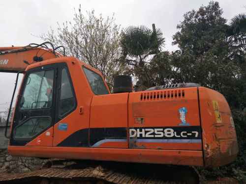 贵州出售转让二手8941小时2009年斗山DH220挖掘机