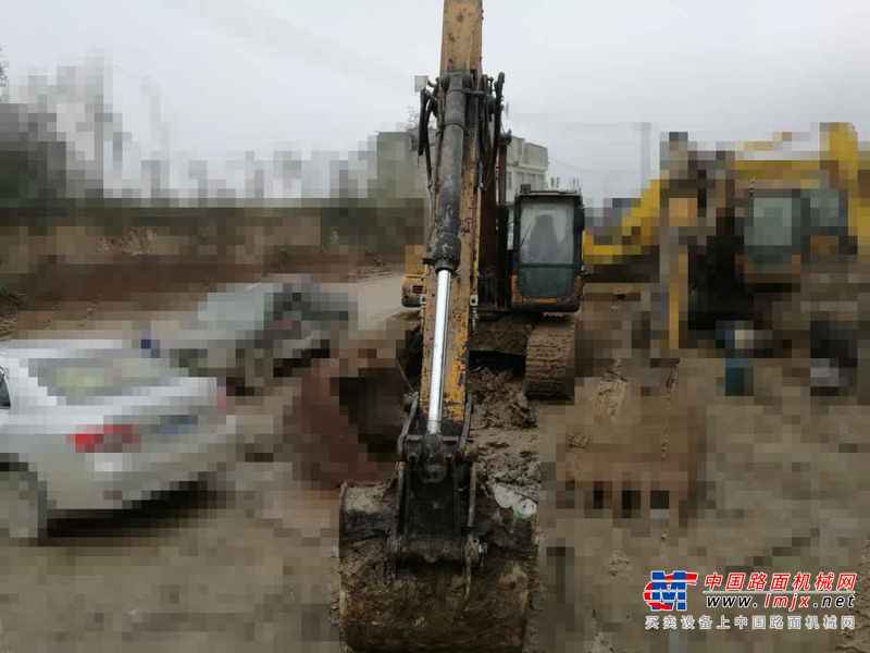 贵州出售转让二手9500小时2009年三一重工SY215C挖掘机
