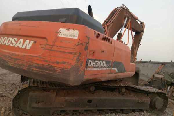 山东出售转让二手12000小时2007年斗山DH300LC挖掘机