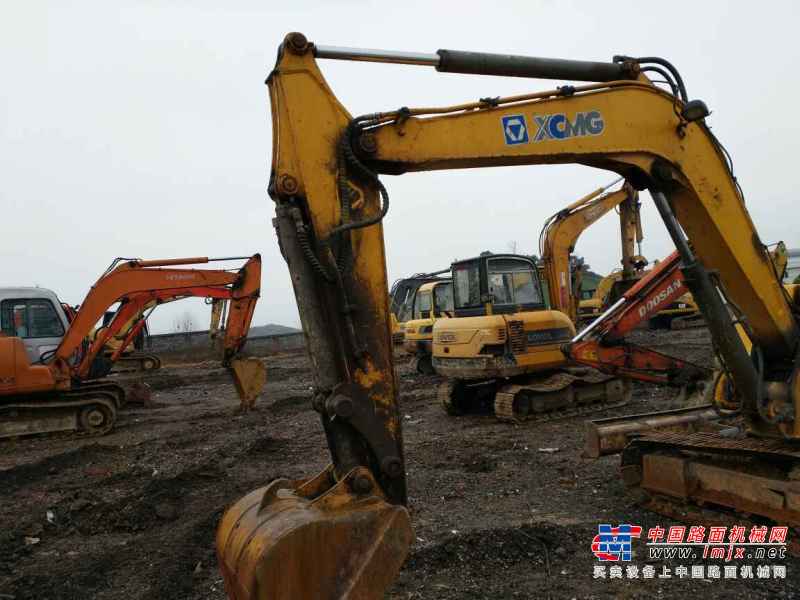 湖北出售转让二手7000小时2009年徐工XE60挖掘机